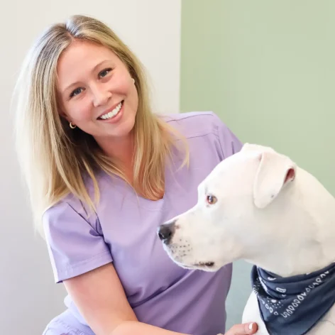 Cypress Vet Team Member Mackenzie